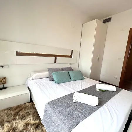 Luxe Castillo